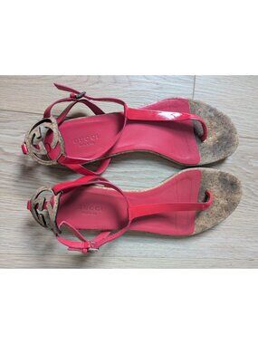 Gucci Interlocking Logo Patent & Cork Thong Sandals- Red Pink   Size 38 (US 8)
